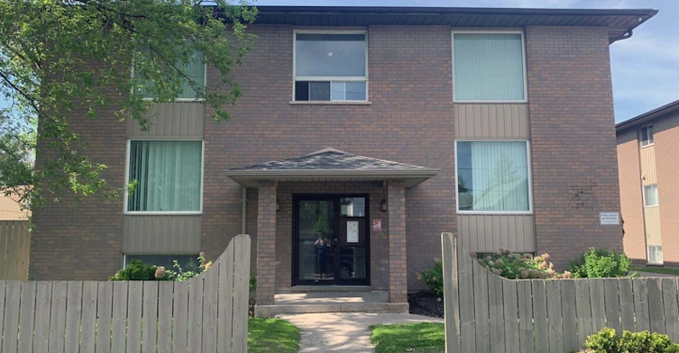 282 Romaine Street, Peterborough, ON, K9J 2C5 - 4