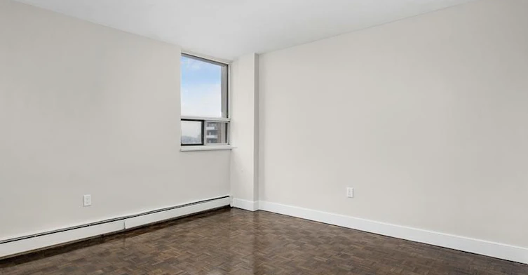 41 Garfella Lp, Toronto, ON, M9V 2G3 - 11