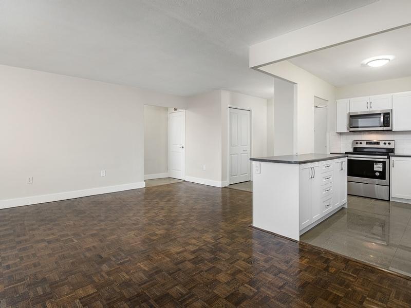 41 Garfella Lp, Toronto, ON, M9V 2G3 - 9