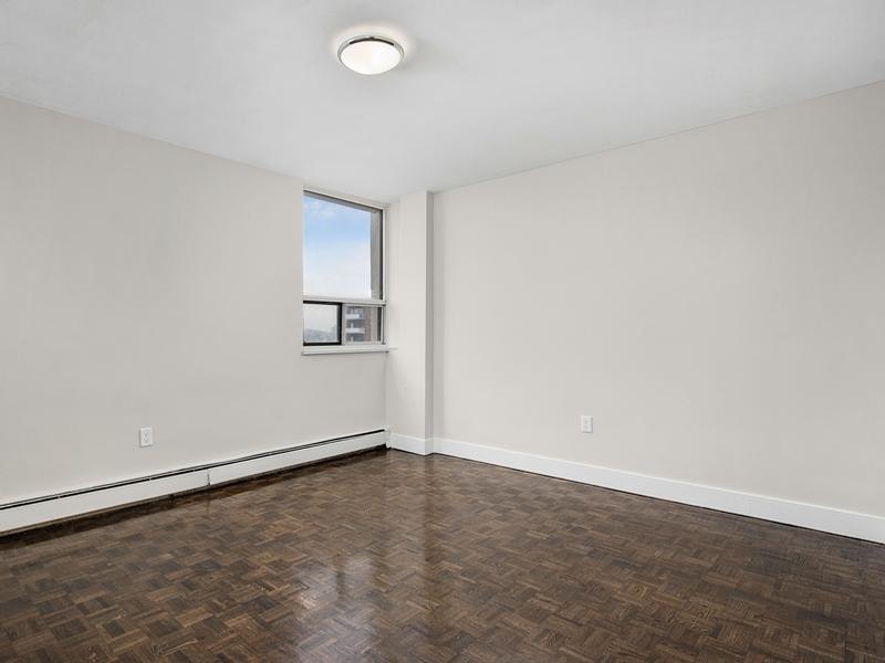 0209-41 Garfella Lp, Toronto, ON, M9V 2G3 - 11