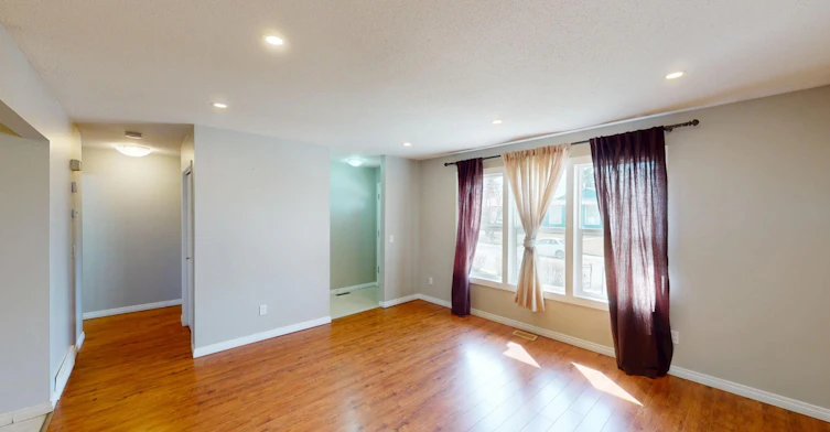 8 Dover Meadow Close Se, Calgary, AB, T2B 2E2 - 5