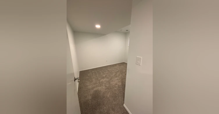 Lower G3-11205 68 Street Northwest, Edmonton, AB, T5B 1N6 - 13