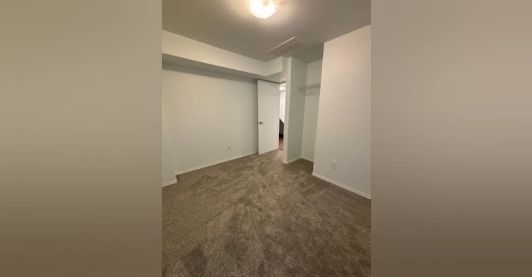 Lower G3-11205 68 Street Northwest, Edmonton, AB, T5B 1N6 - 12
