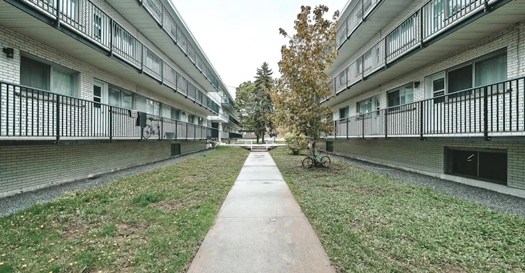6965 De Choisy Rue, Montréal, QC, H1T 2J6 - 16
