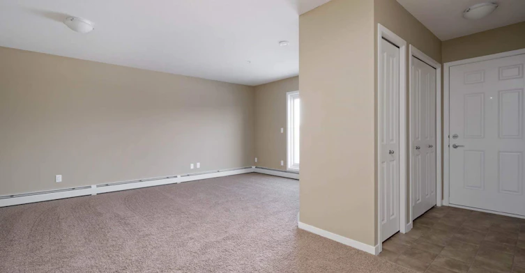 201 Abasand Drive, Fort Mcmurray, AB, T9J 1L7 - 9
