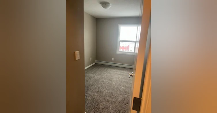 201 Abasand Drive, Fort Mcmurray, AB, T9J 1L7 - 8