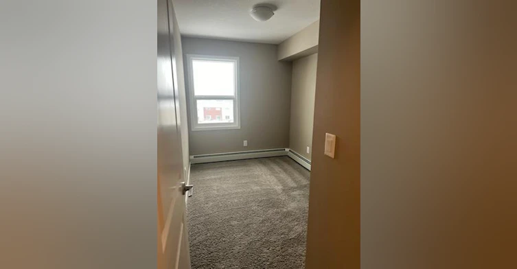 201 Abasand Drive, Fort Mcmurray, AB, T9J 1L7 - 9