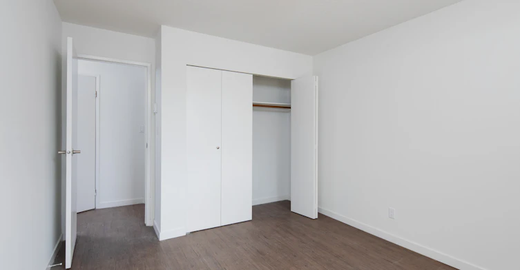 33690 Marshall Road, Abbotsford, BC, V2S 1L2 - 3