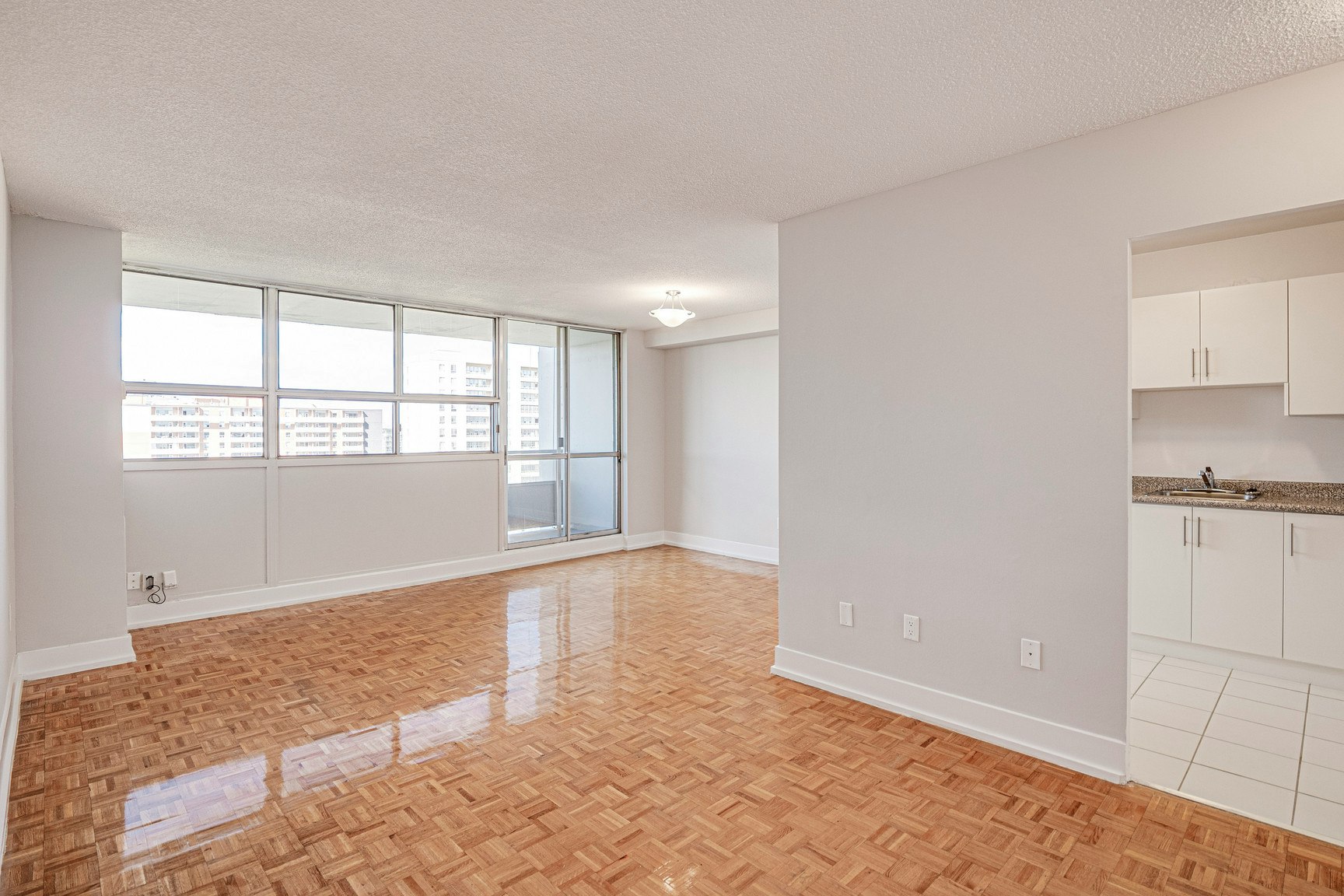 112-PH12-24 Mabelle Avenue, Toronto, ON, M9A 4X7 - 11