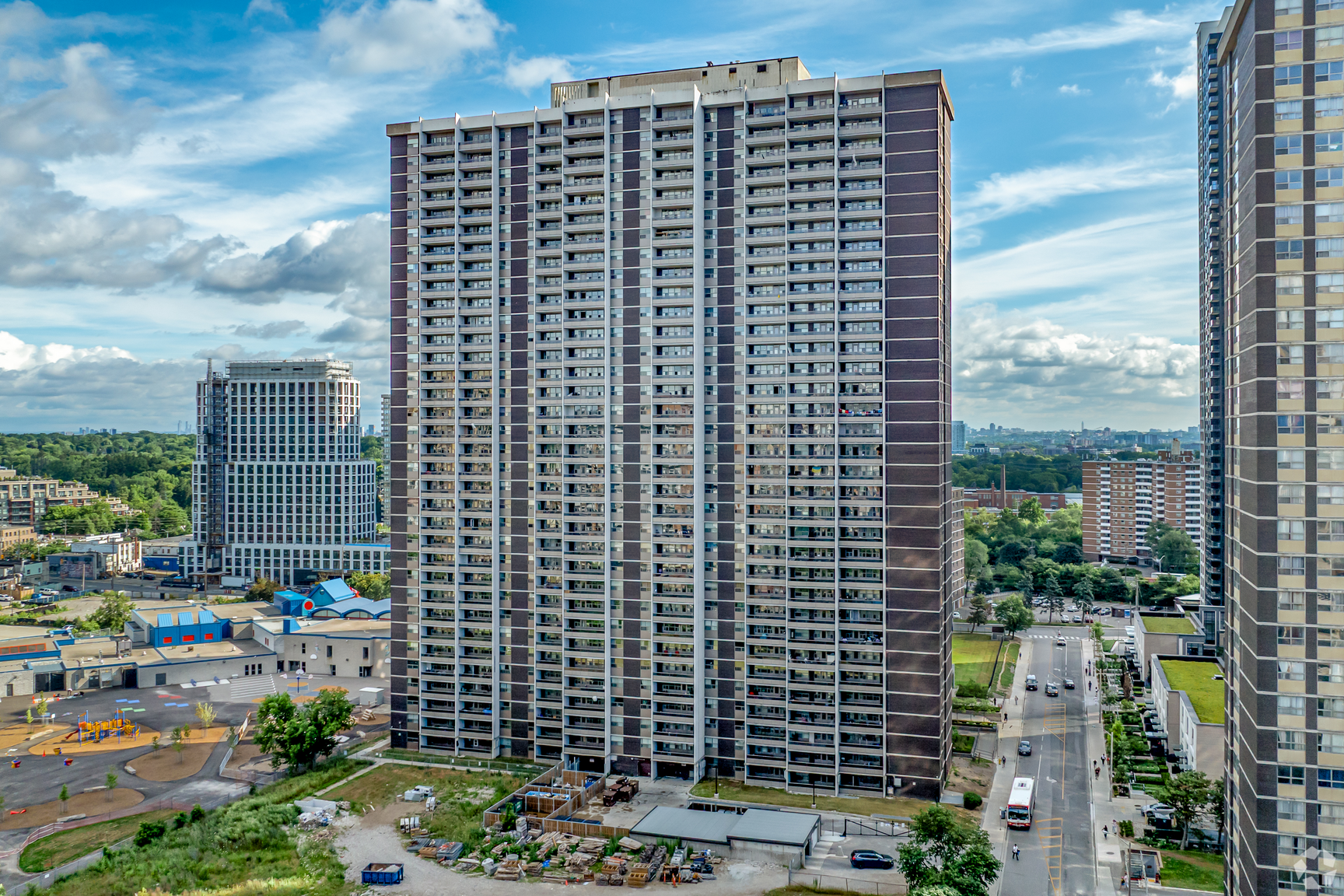 1002-24 Mabelle Avenue, Toronto, ON, M9A 4X7