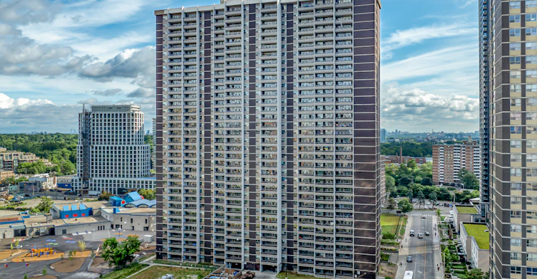 1002-24 Mabelle Avenue, Toronto, ON, M9A 4X7