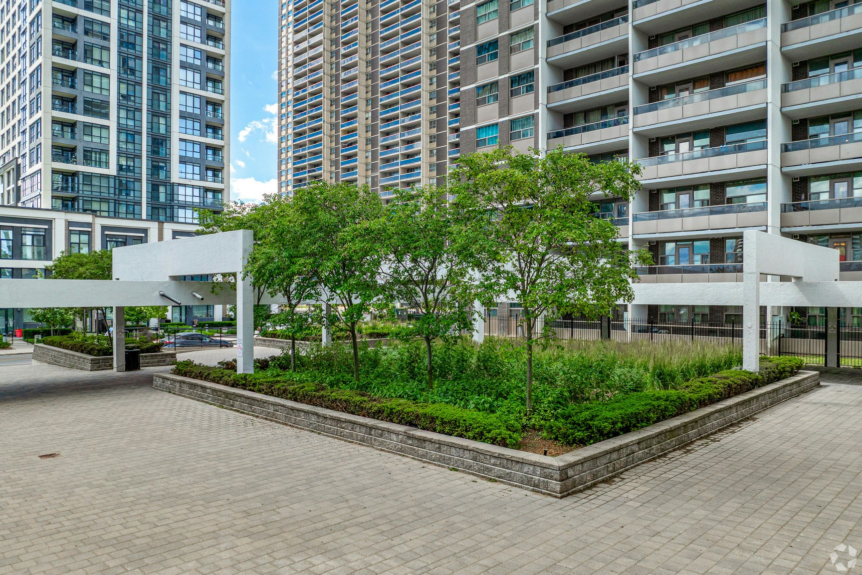 0111-24 Mabelle Avenue, Toronto, ON, M9A 4X7 - 11
