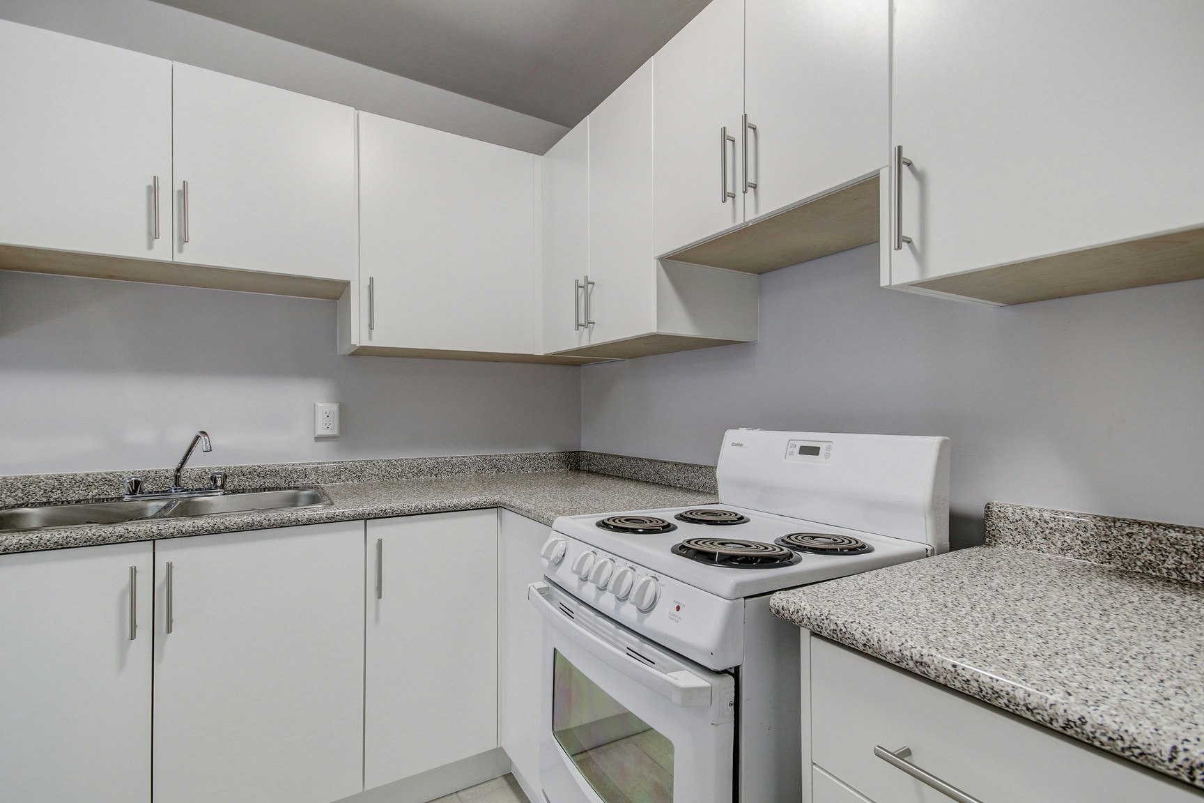 1212-1001 Main Street West, Hamilton, ON, L8S 1A9 - 10