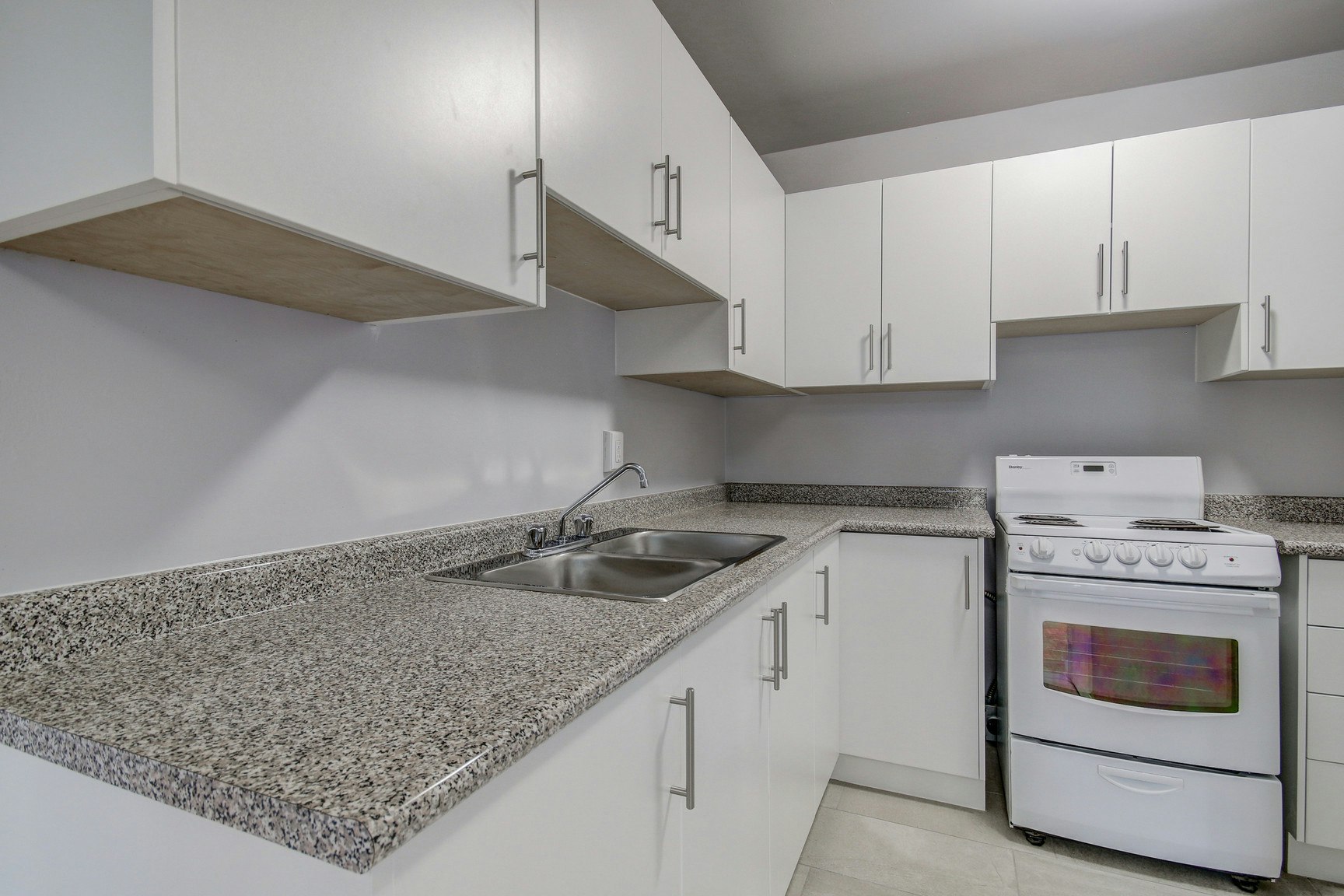 105-1205-1001 Main Street West, Hamilton, ON, L8S 1A9 - 5