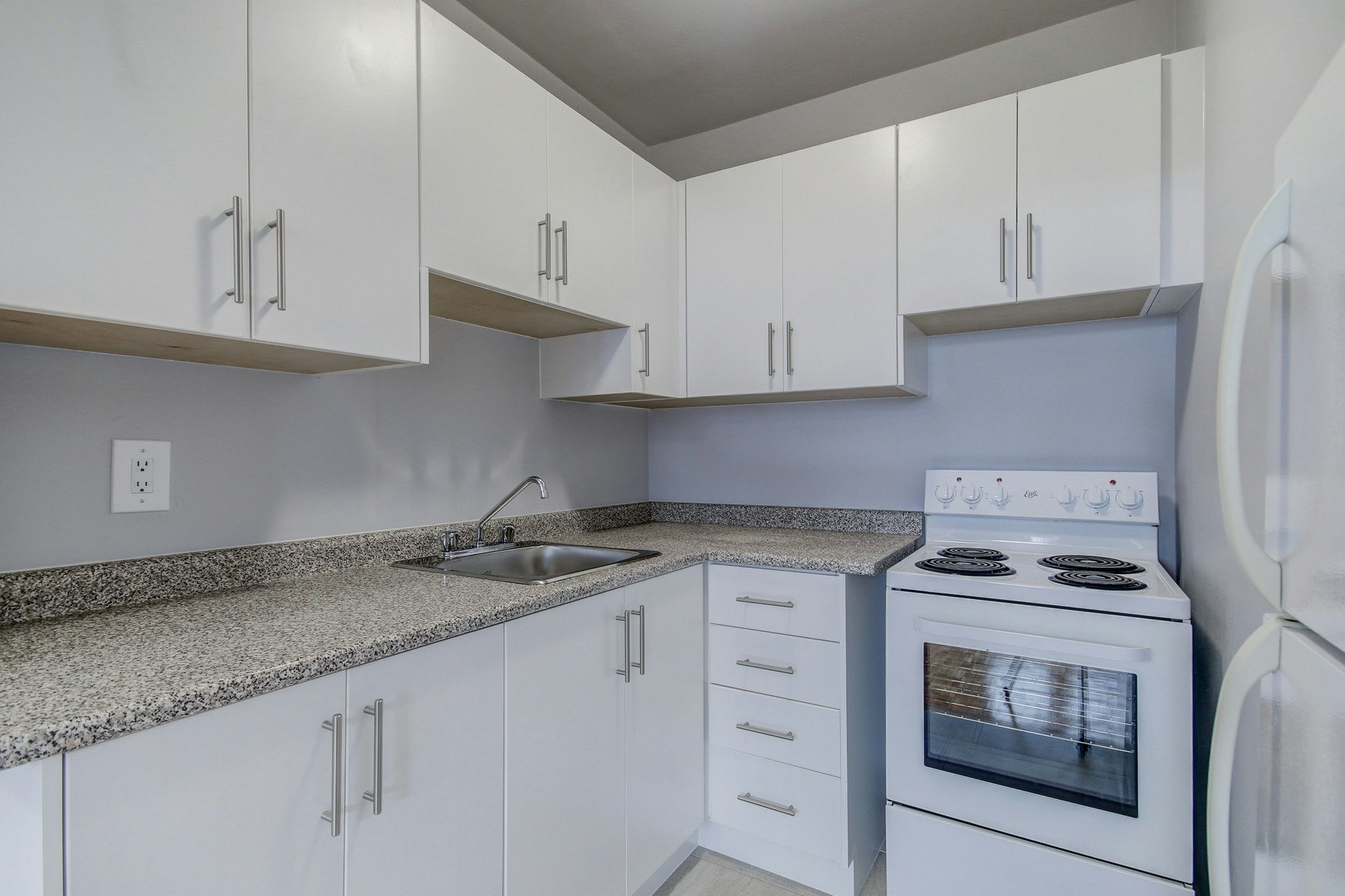 102-1202-981 Main Street West, Hamilton, ON, L8S 1A8 - 8