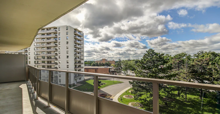 102-1202-981 Main Street West, Hamilton, ON, L8S 1A8 - 9