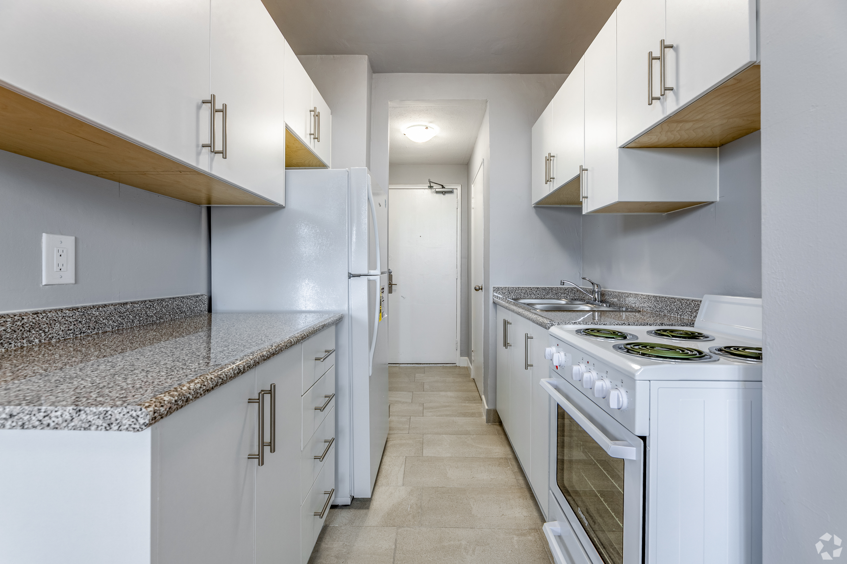 0318-981 Main Street West, Hamilton, ON, L8S 1A8 - 4