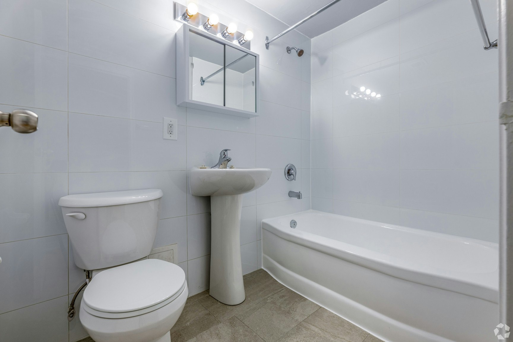 0318-981 Main Street West, Hamilton, ON, L8S 1A8 - 10