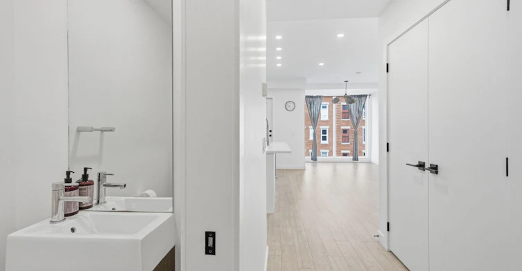 1720 7 Street Southwest, Calgary, AB, T2T 2W6 - 2