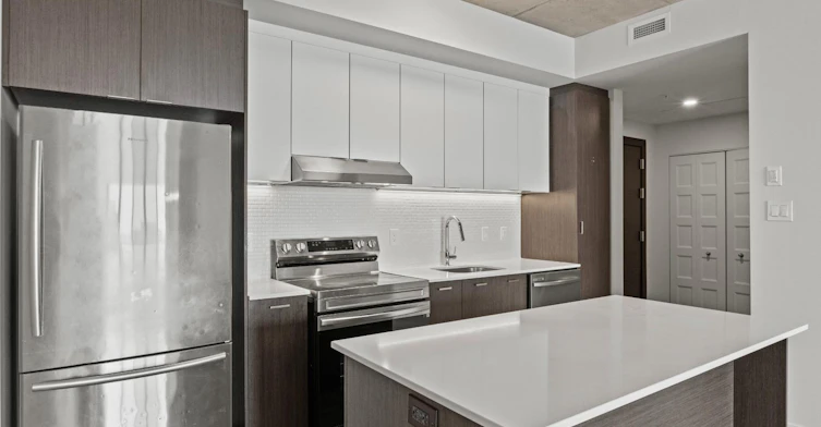 11201 Cavendish Boulevard, Montréal, QC, H4R 0R1 - 9