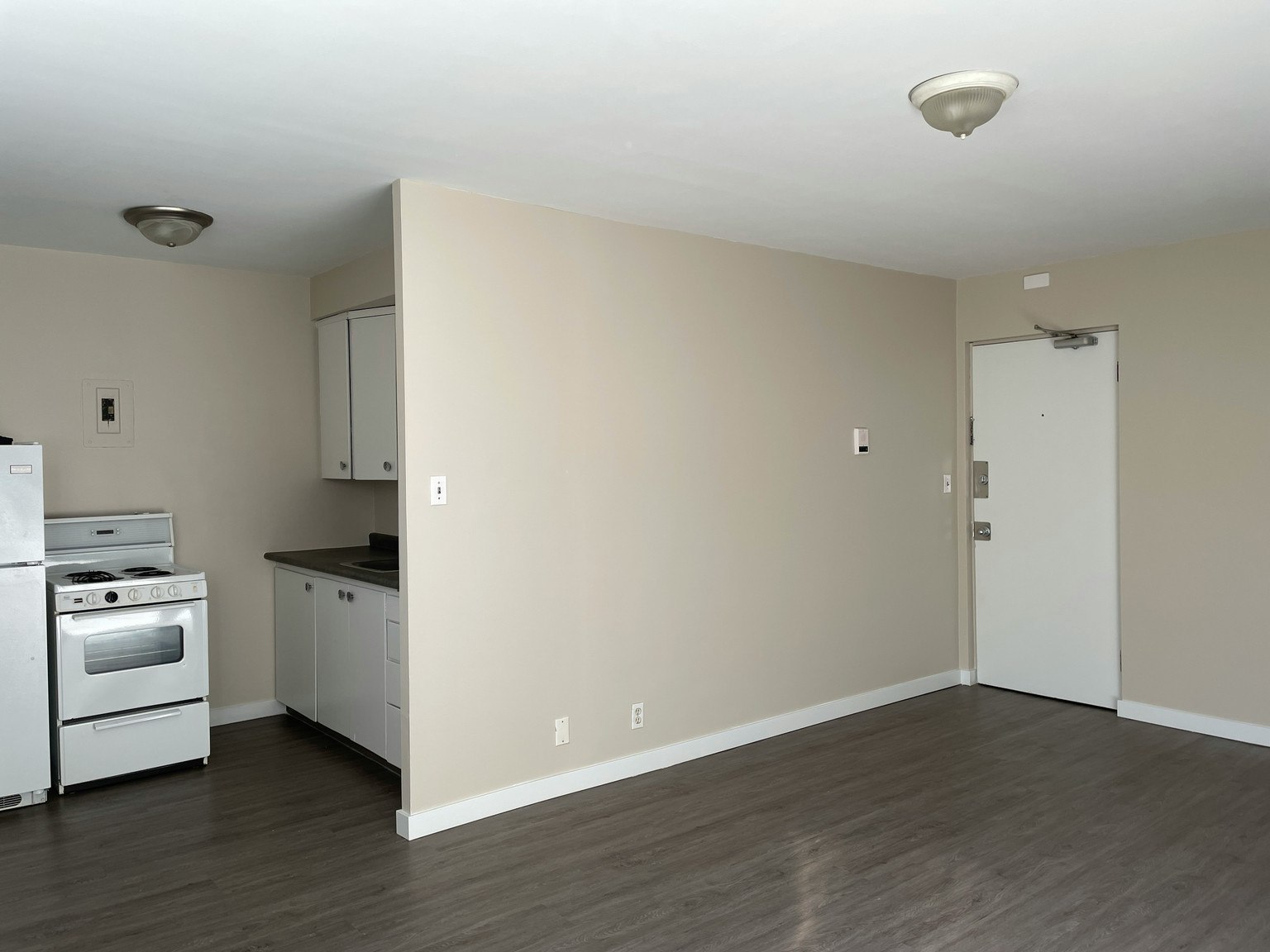 901 7th Avenue North, Saskatoon, SK, S7K 2V7 - 4