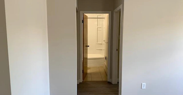901 7th Avenue North, Saskatoon, SK, S7K 2V7 - 5