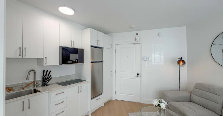 Studio-2145 Fleury Rue Est, Montréal, QC, H2B 1J8 - 4
