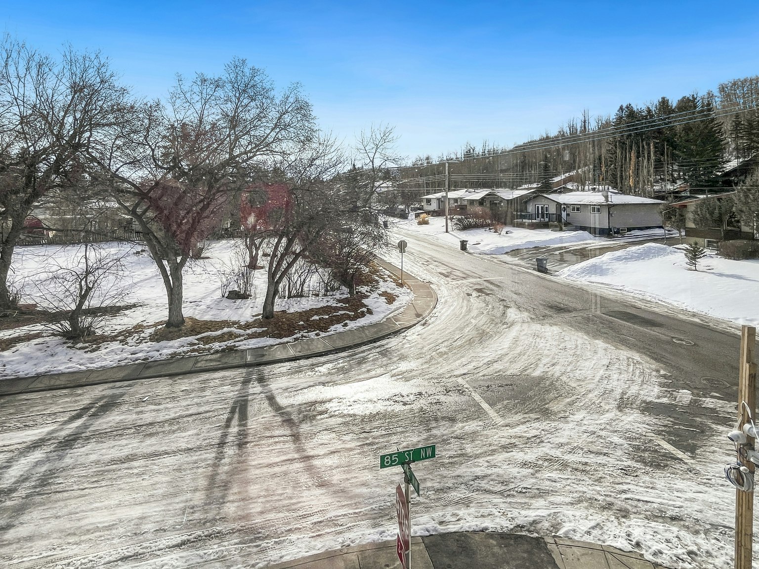 Upper-8604 33 Avenue Northwest, Calgary, AB, T3B 1M3 - 25
