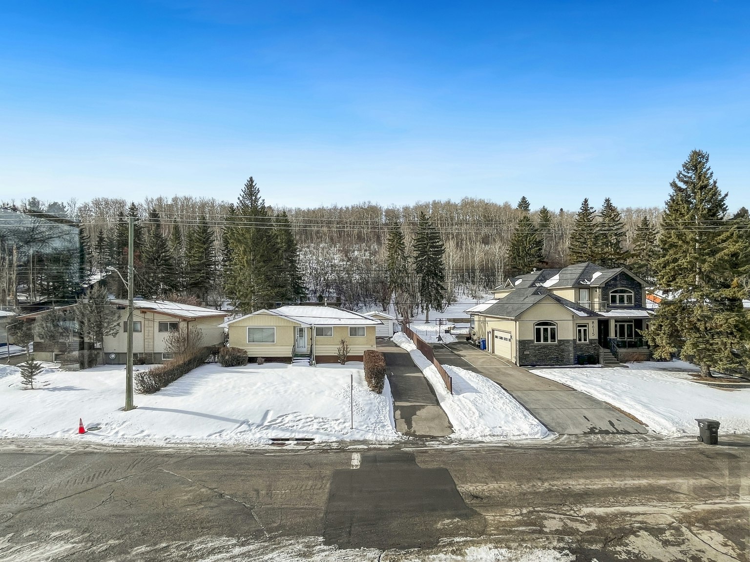 Upper-8604 33 Avenue Northwest, Calgary, AB, T3B 1M3 - 26