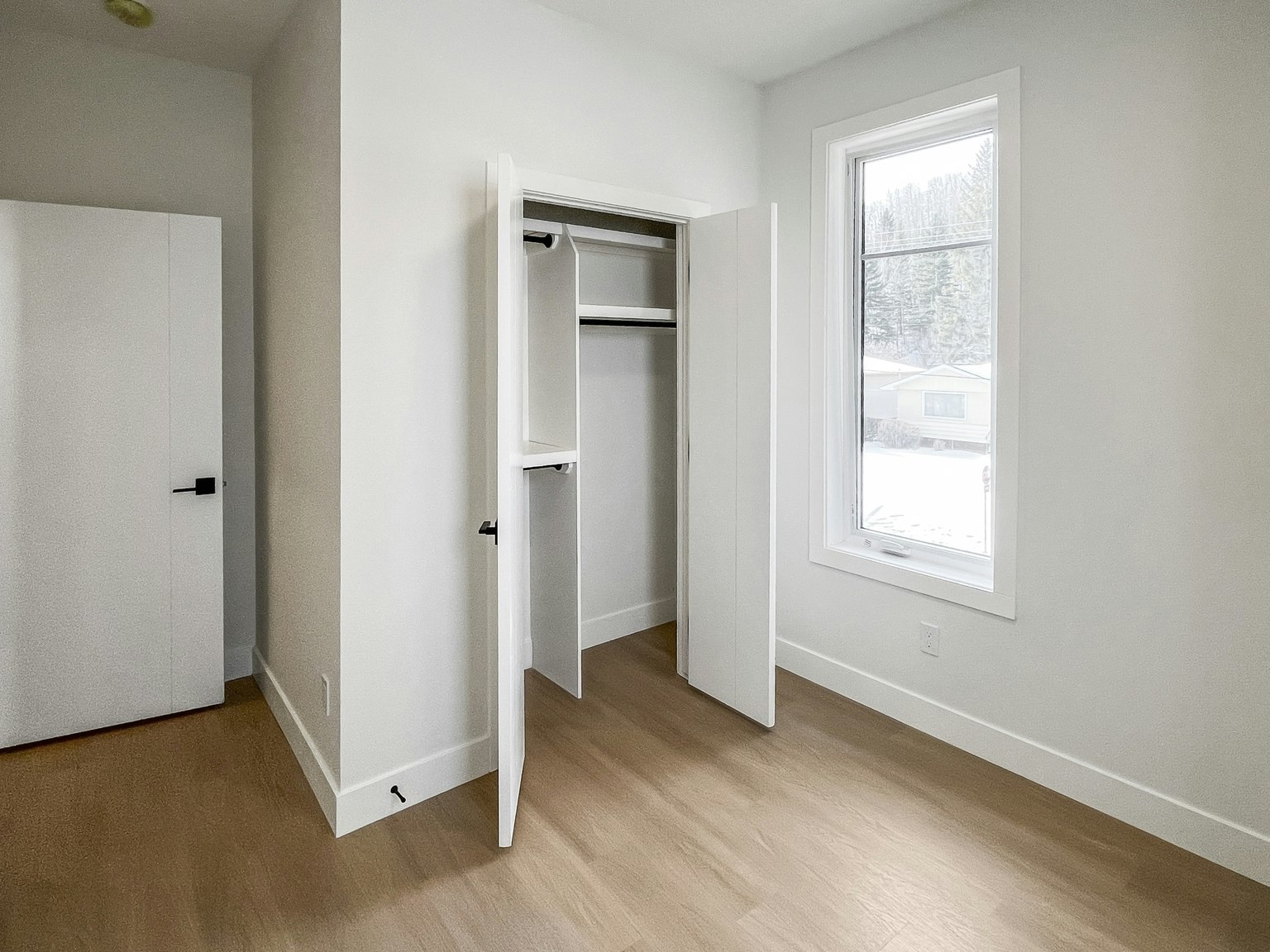 Upper-8604 33 Avenue Northwest, Calgary, AB, T3B 1M3 - 17