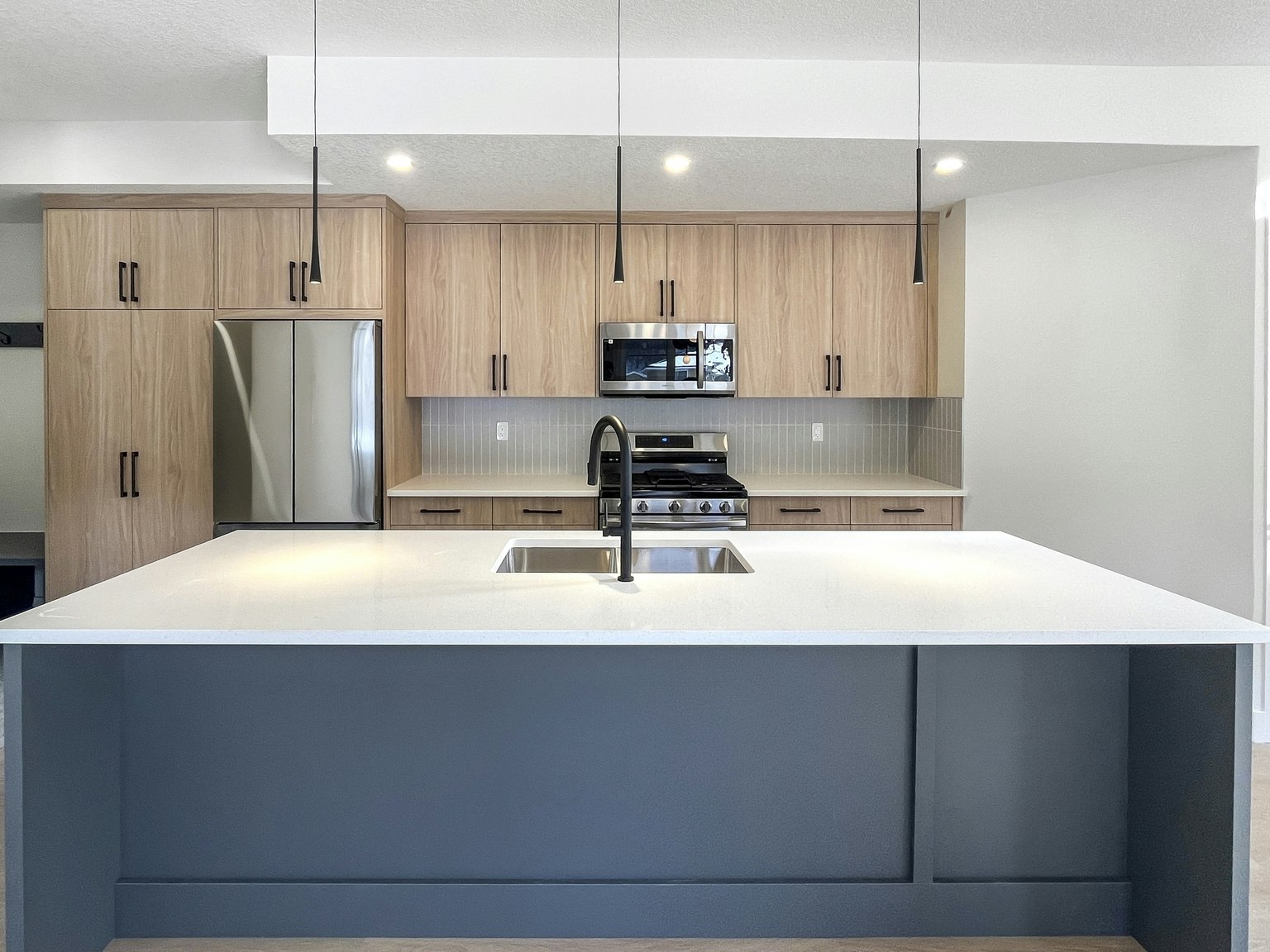 Upper-8604 33 Avenue Northwest, Calgary, AB, T3B 1M3 - 3