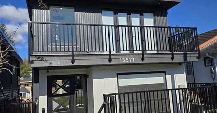 15571 Victoria Avenue, Surrey, BC, V4B 1H8 - 2
