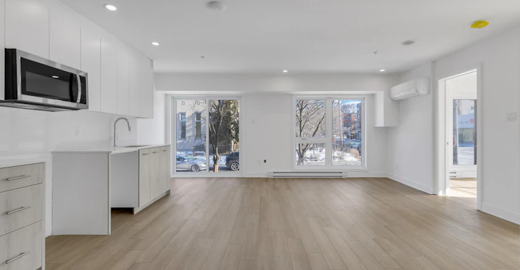 207-6255 Somerled Avenue, Montréal, QC, H3X 2B7 - 2