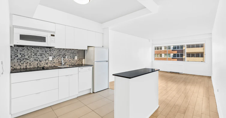 3475 De La Montagne Rue, Montréal, QC, H3G 2A4