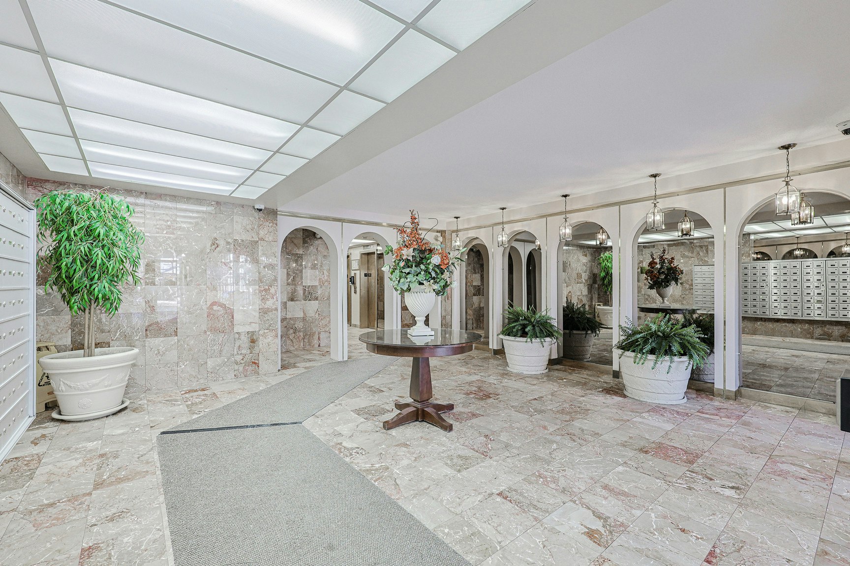 PH902-485 Kingston Road, Toronto, ON, M4L 1V6 - 10