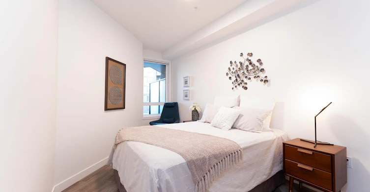 612 67 Avenue Southwest, Calgary, AB, T2V 4Z1 - 5