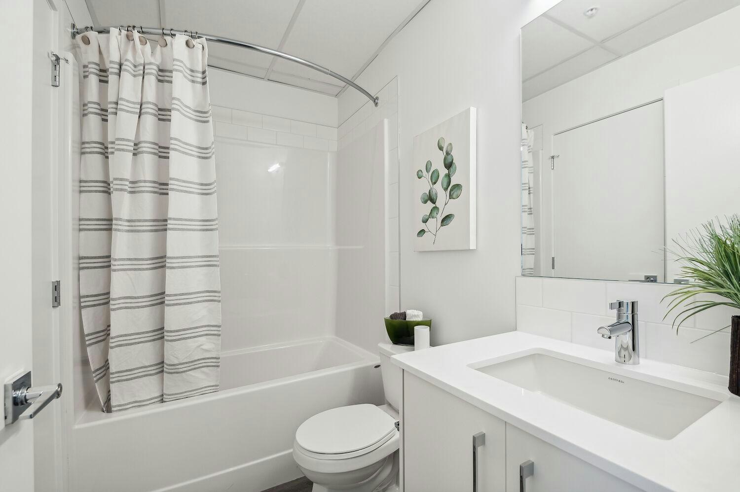 612 67 Avenue Southwest, Calgary, AB, T2V 4Z1 5