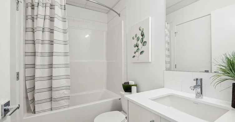 612 67 Avenue Southwest, Calgary, AB, T2V 4Z1 - 5