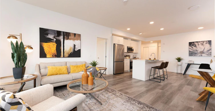 612 67 Avenue Southwest, Calgary, AB, T2V 4Z1 - 2