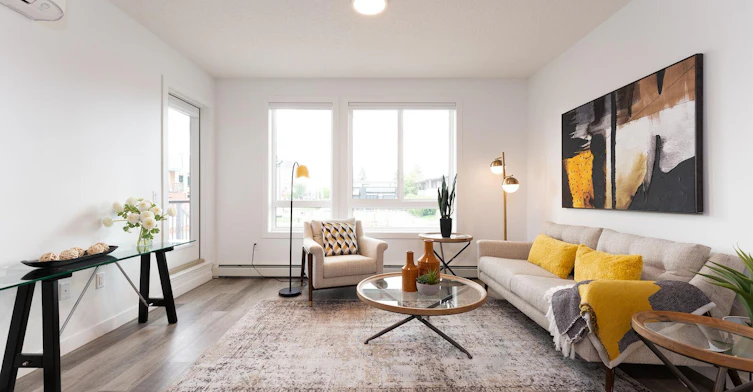 612 67 Avenue Southwest, Calgary, AB, T2V 4Z1 - 3