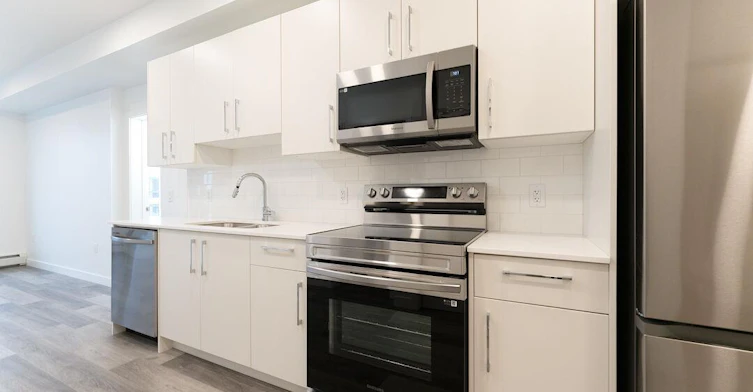 612 67 Avenue Southwest, Calgary, AB, T2V 4Z1