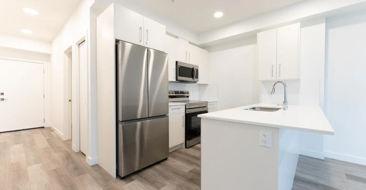 612 67 Avenue Southwest, Calgary, AB, T2V 4Z1