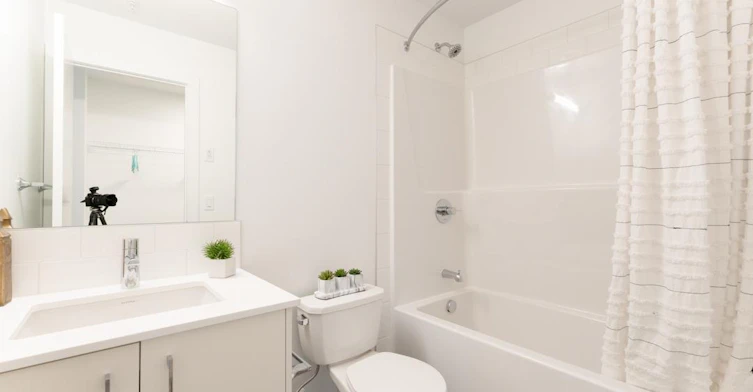 612 67 Avenue Southwest, Calgary, AB, T2V 4Z1 - 20