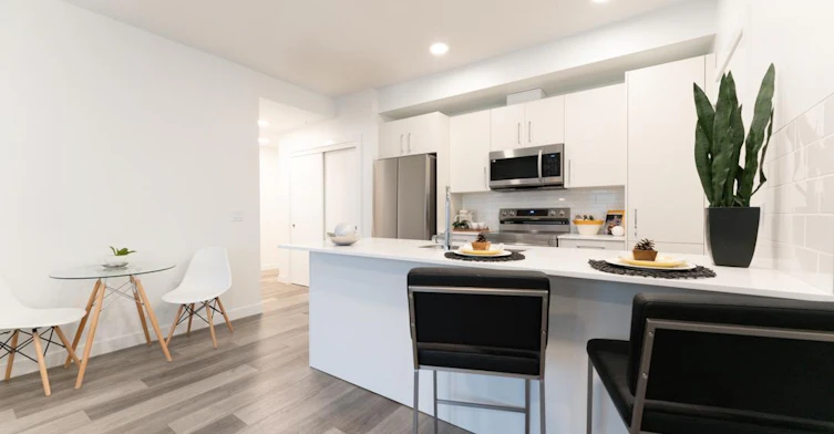 612 67 Avenue Southwest, Calgary, AB, T2V 4Z1 - 10
