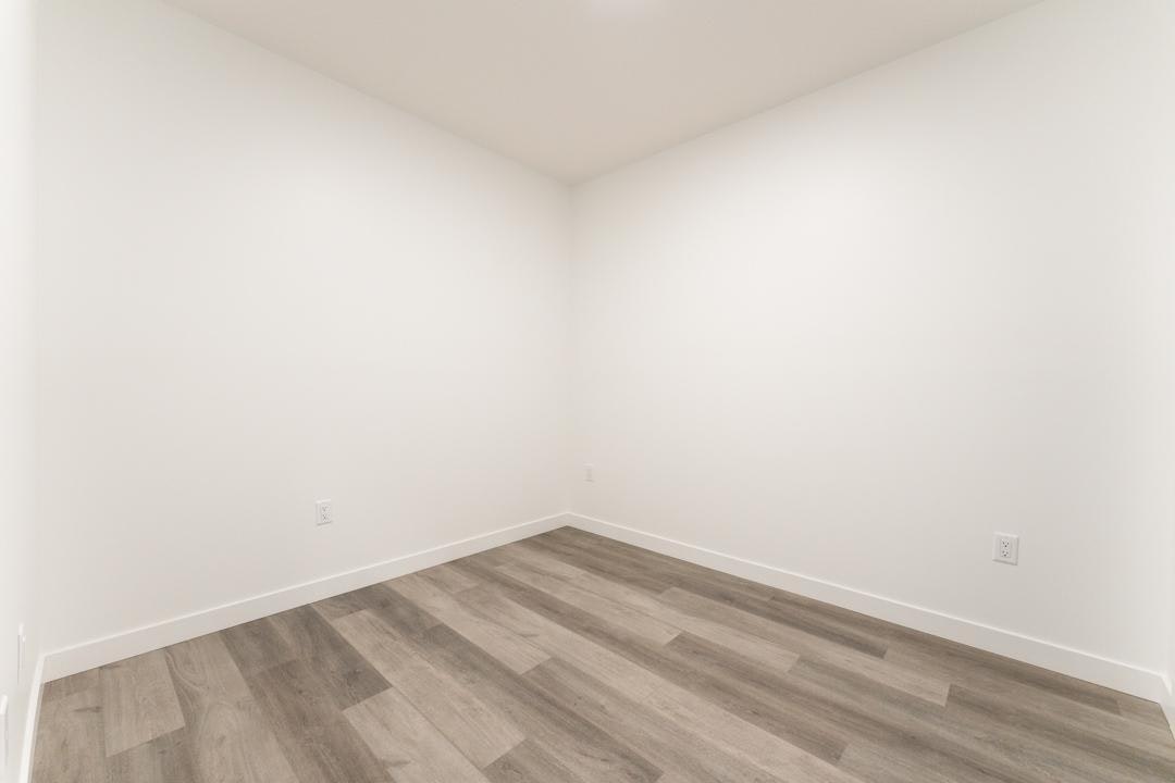 612 67 Avenue Southwest, Calgary, AB, T2V 4Z1 - 15
