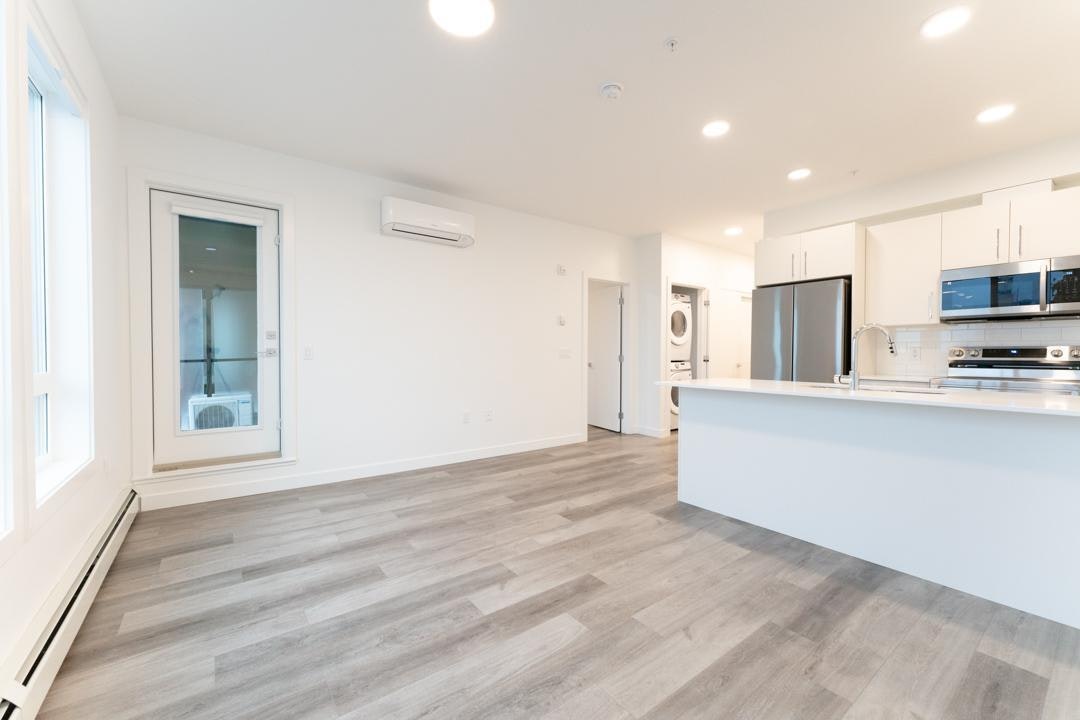 612 67 Avenue Southwest, Calgary, AB, T2V 4Z1 - 8