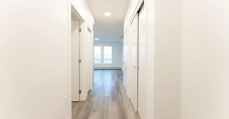 612 67 Avenue Southwest, Calgary, AB, T2V 4Z1