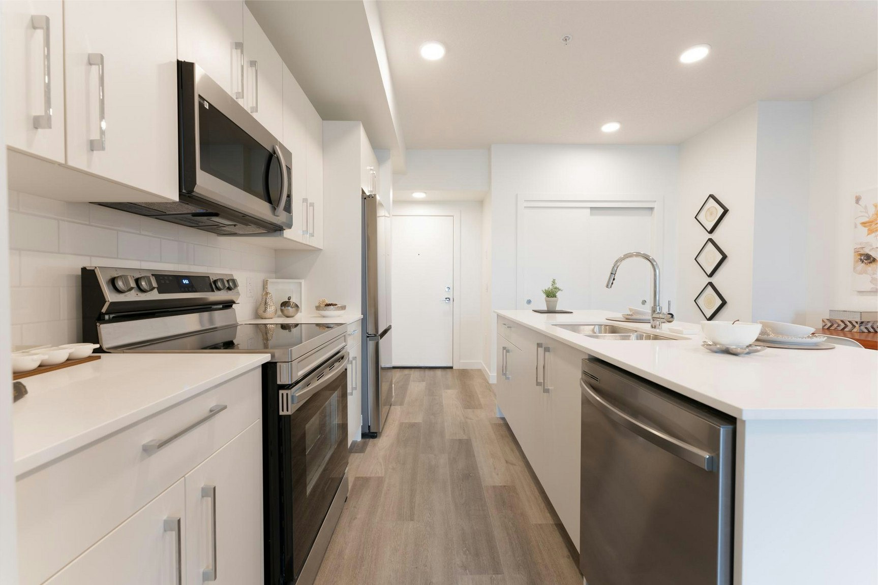 612 67 Avenue Southwest, Calgary, AB, T2V 4Z1 - 6