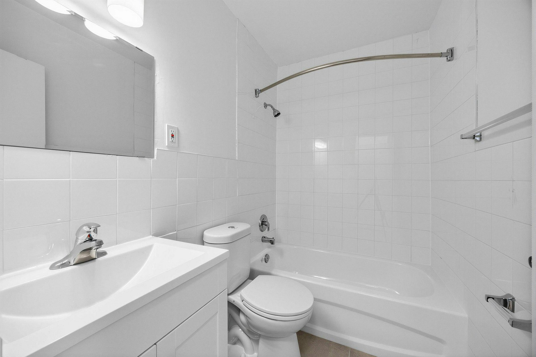 2070 Camilla Road, Mississauga, ON, L5A 2J7 - 16