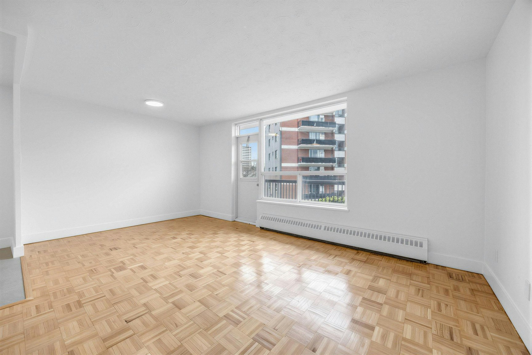2070 Camilla Road, Mississauga, ON, L5A 2J7 - 19